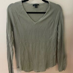 Tribal lightweight long sleeve top with V-Neck ladies small *EUC*​